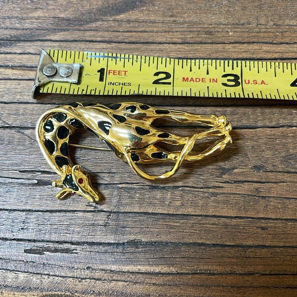 Vintage giraffe pin - Picture 3 of 3